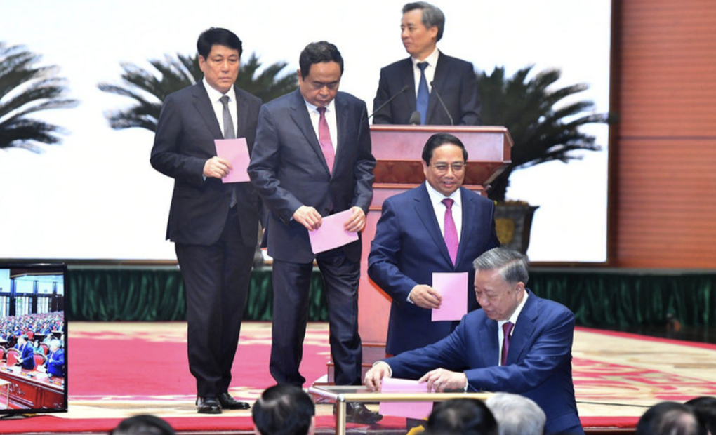 Tiêu chuẩn lựa chọn và quy trình bầu Tổng Bí thư khóa mới - 1