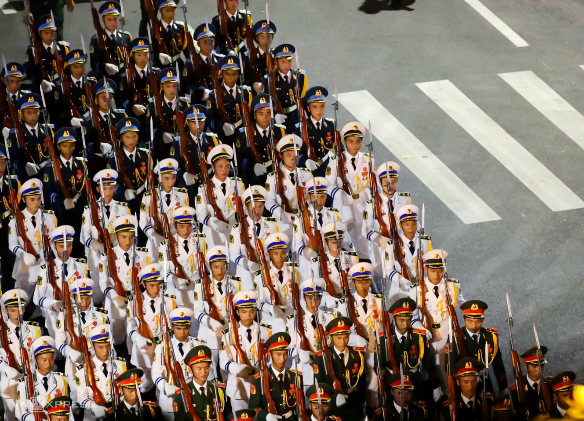  Hai giờ hợp luyện diễu binh tại Ba Đình