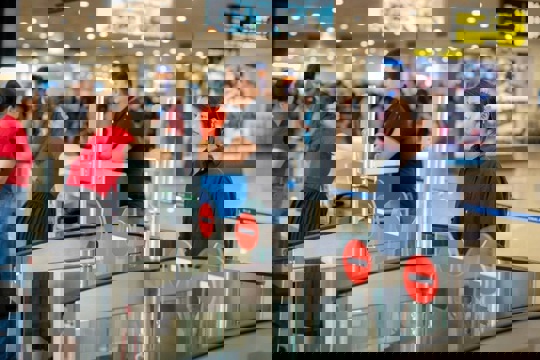 Chỉ thị 24: Khi một cú quét thay cho cả tập giấy tờ