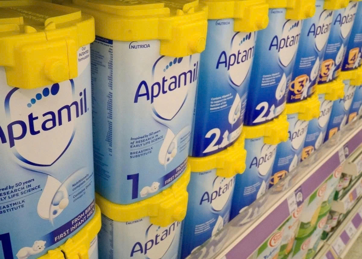 bo y te canh bao khan ve sua cong thuc aptamil dang bi thu hoi vi nhiem doc to hinh anh 1